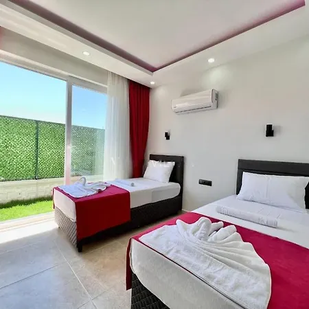 Villa Izci Duo